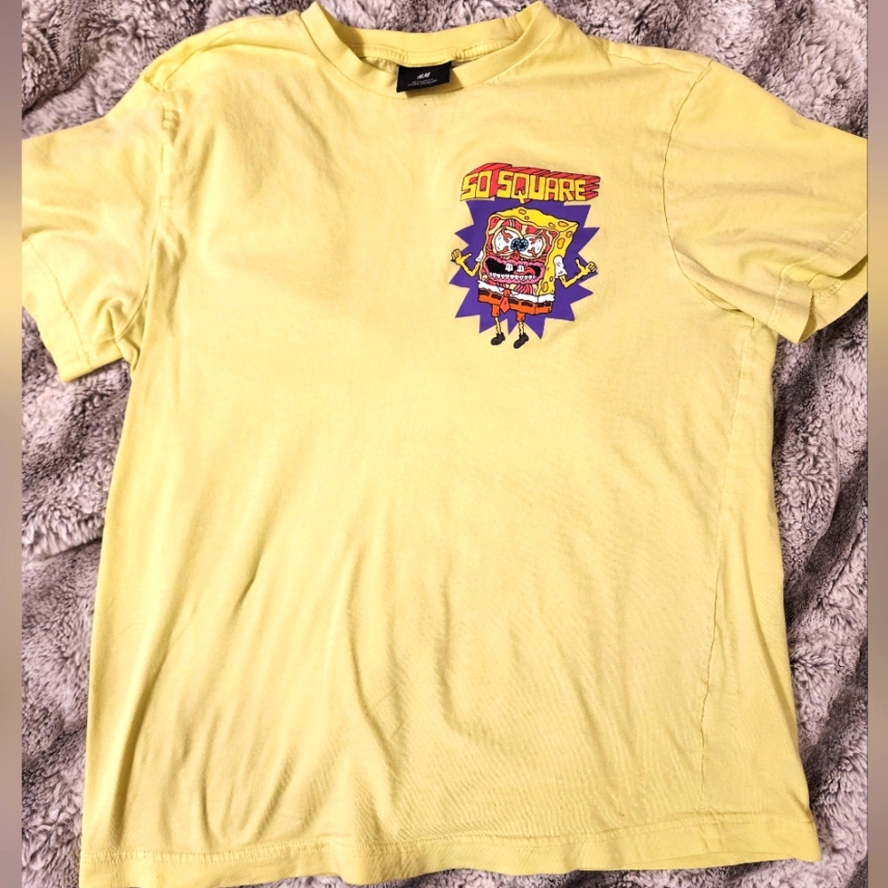 Bright yellow H and M spongebob tshirt